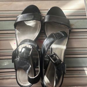 Womens patten leather wedge sandals